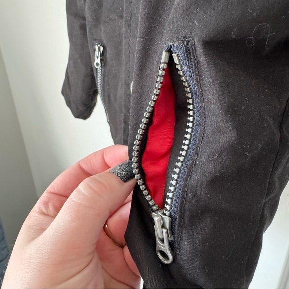 Carter’s Toddler Boy’s Black and Gray Jacket Red Fleece Lining Size 24 Months - Picture 4 of 9